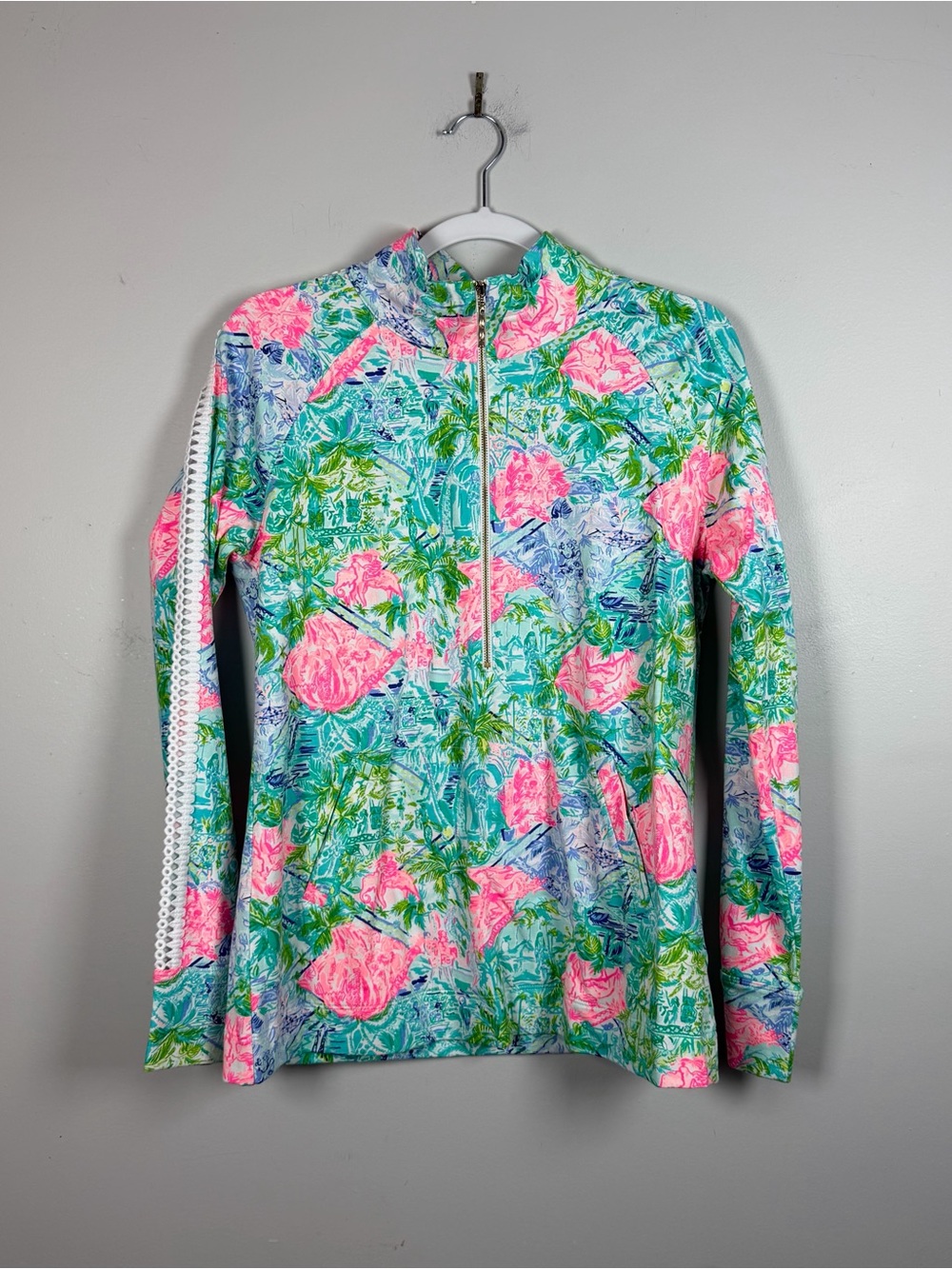 New Lilly Pulitzer Skipper Popover Bohemian Queen Lace Sweatshirt Toile Medium
